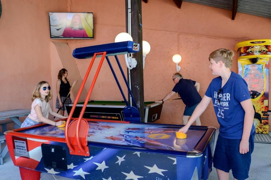 Camping Montana Parc - Gassin Golfe De St Tropez - Maeva Buitenkant foto